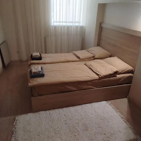 Apartment Lazneva *